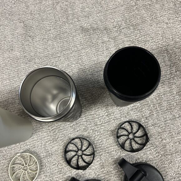 HydroJug Hydro SHKR Tumbler 24 oz. 700 ml Studded Shaker Black Cream Stainless 4 - Picture 8 of 13